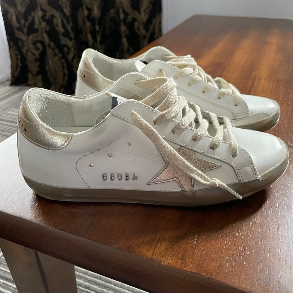 Golden goose sneaker